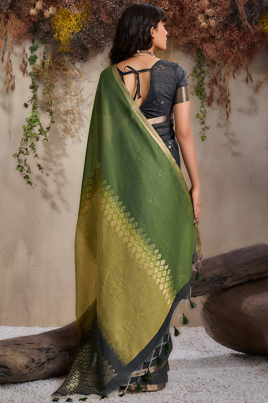Black and Green Viscose Cotton Silk Saree