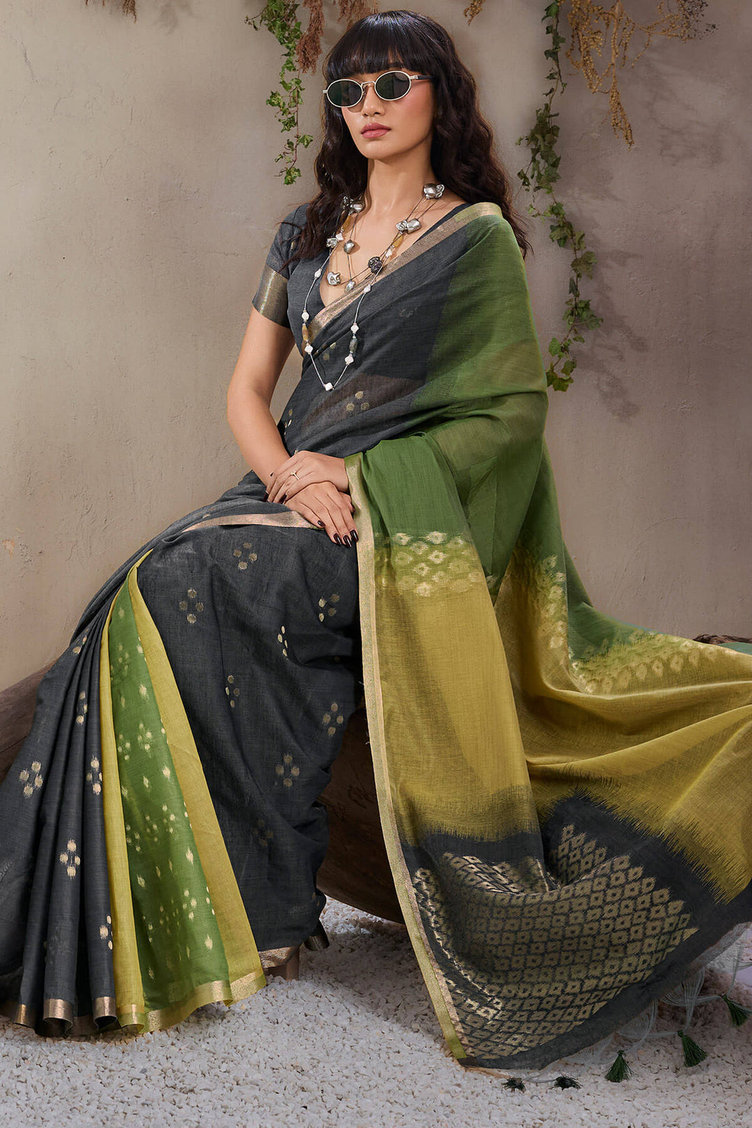Black and Green Viscose Cotton Silk Saree
