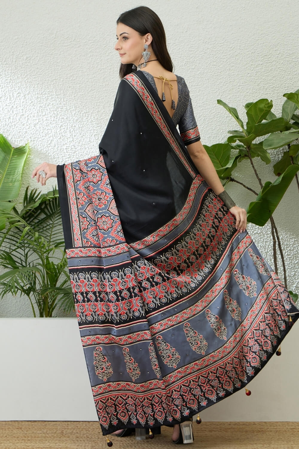 Black and Grey Printed Satin Silk Saree