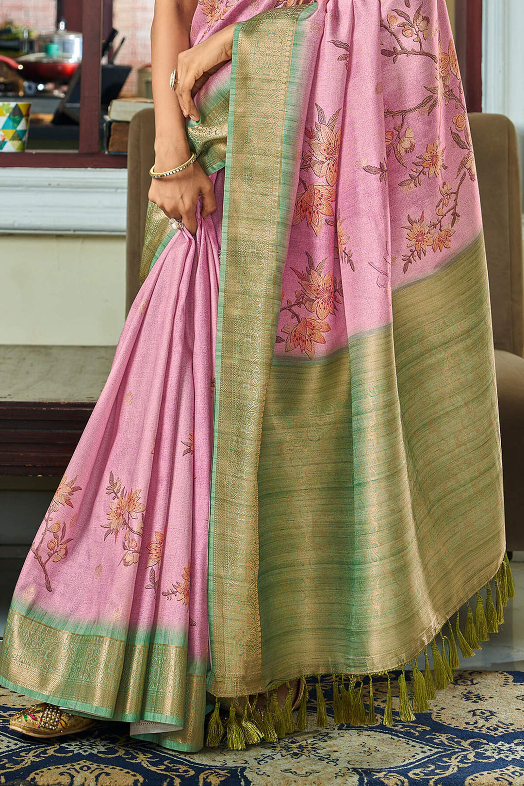 Faded Pink Handloom Woven Digital Printed Soft Silk Saree