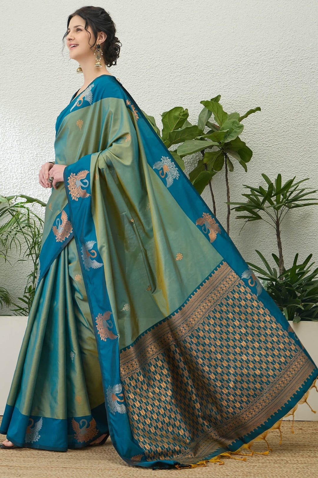 Hippie Blue Handloom Banarasi Silk Saree