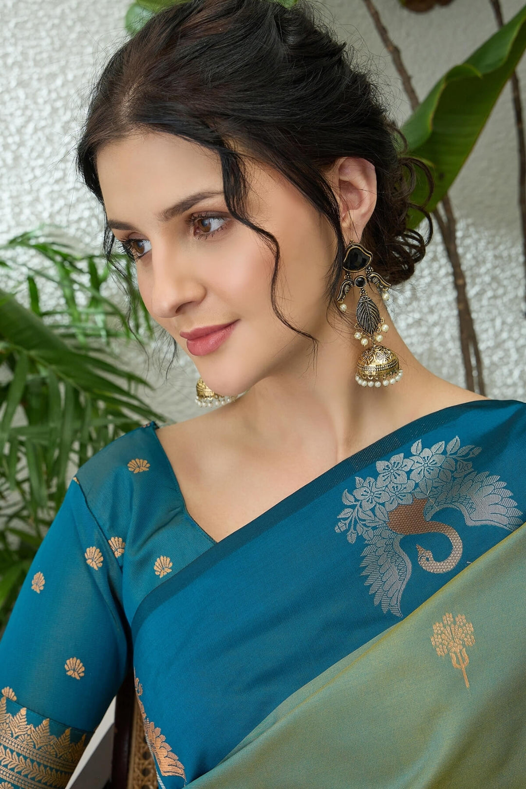 Hippie Blue Handloom Banarasi Silk Saree