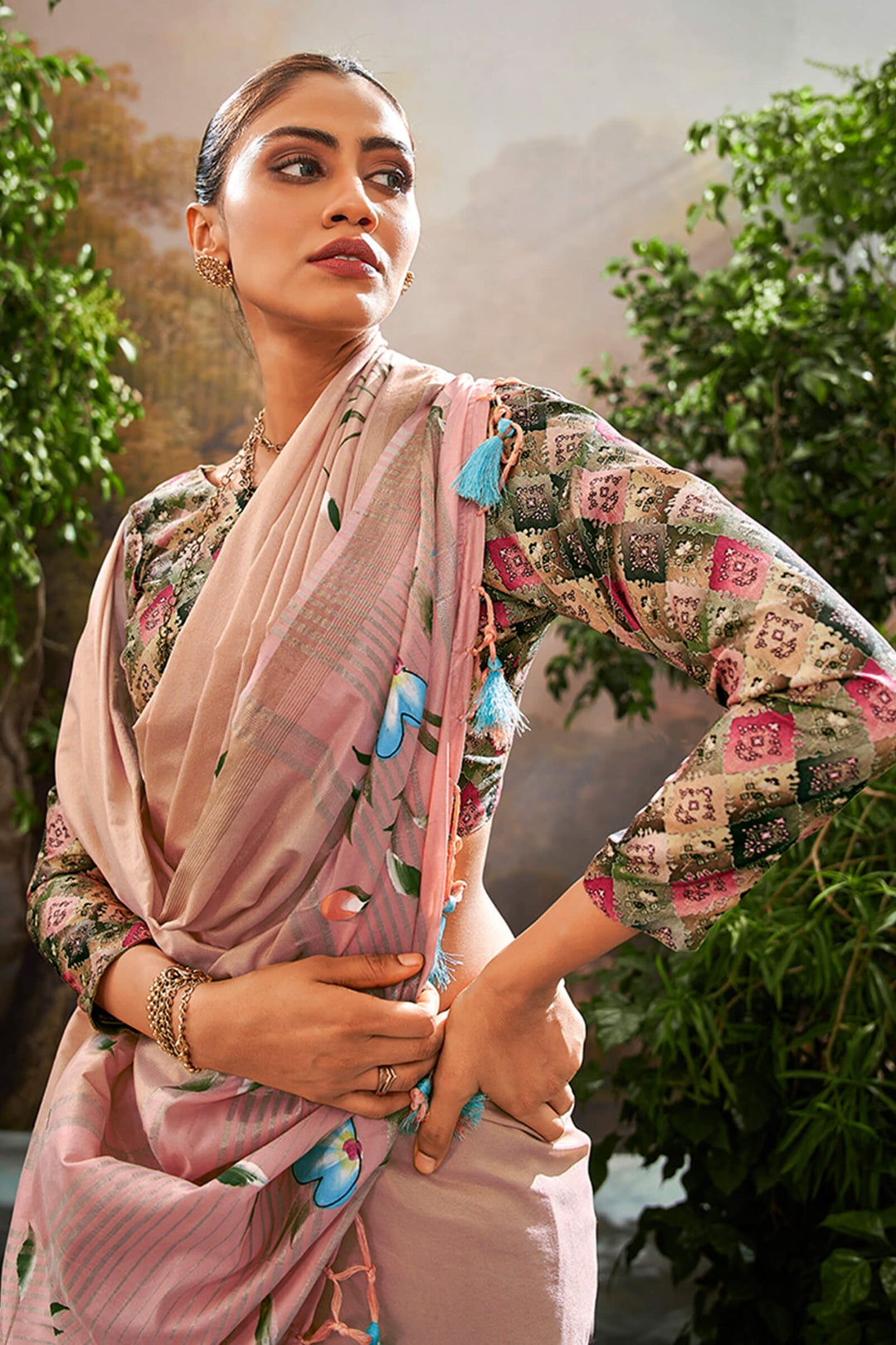 Oriental Pink Brush Printed Linen Tissue Silk Saree