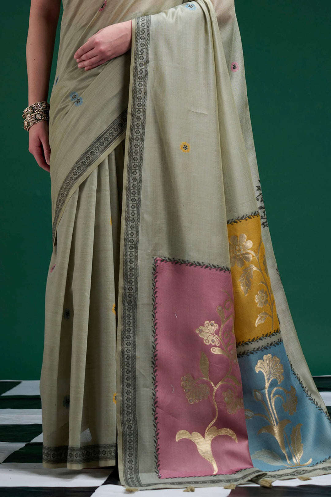 Spanish Green Jamdani Cotton Silk Saree