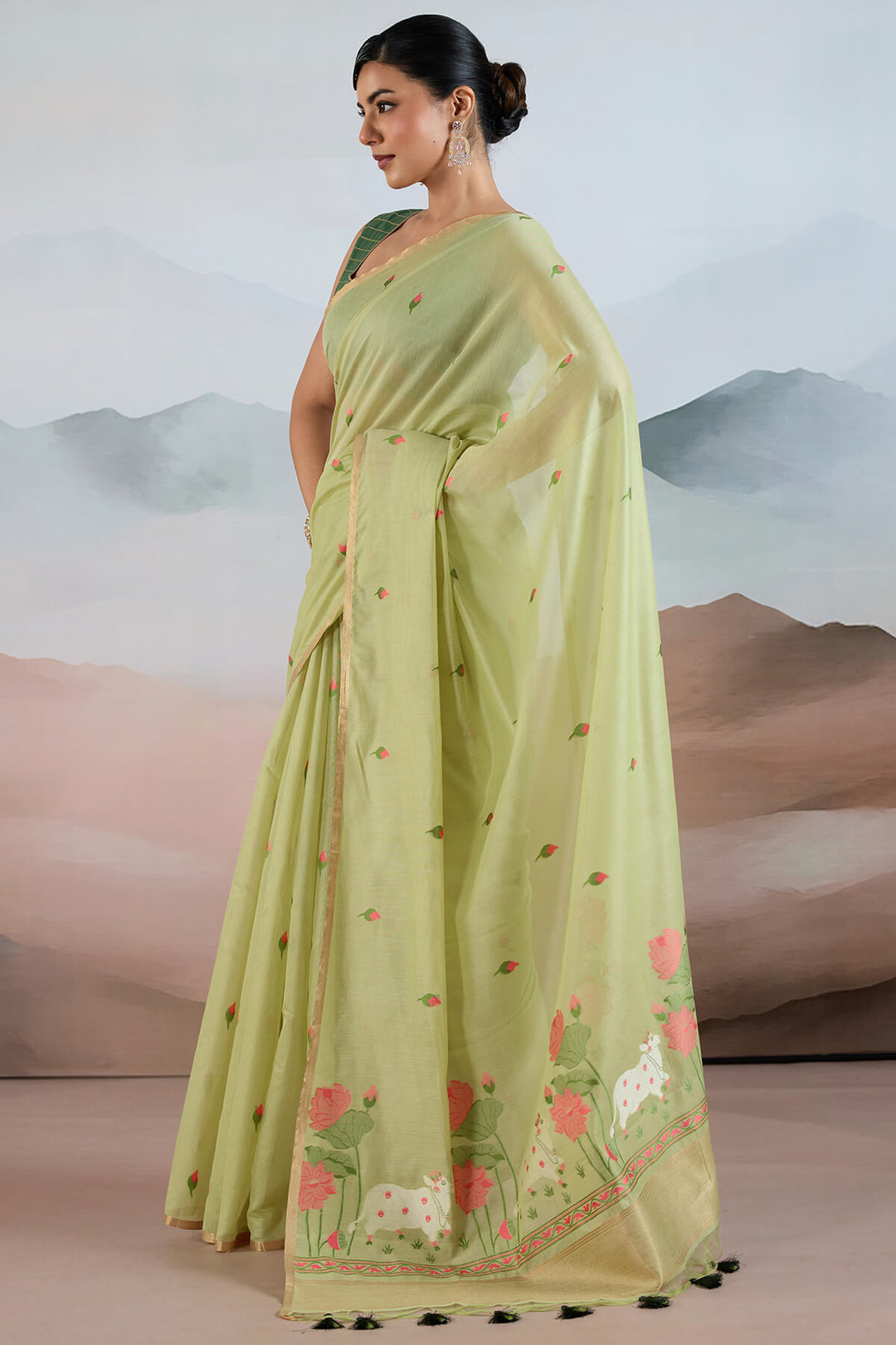 Tan Green Woven Spun Cotton Saree