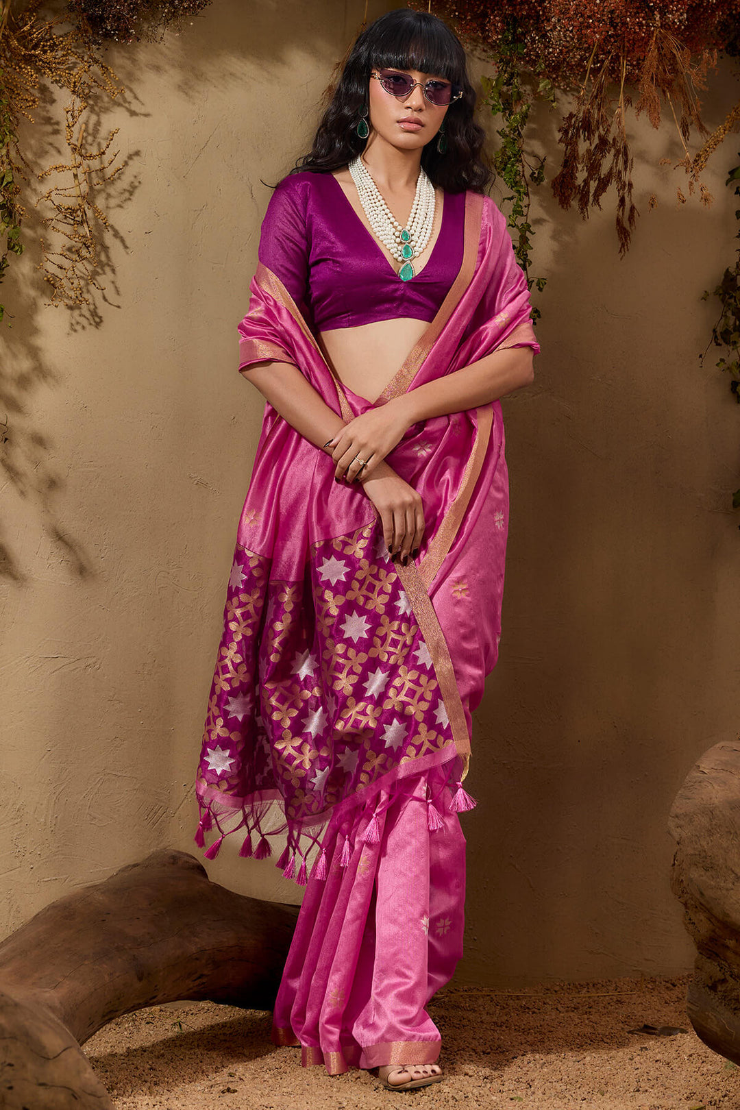Thulian Pink Woven Tussar Silk Saree