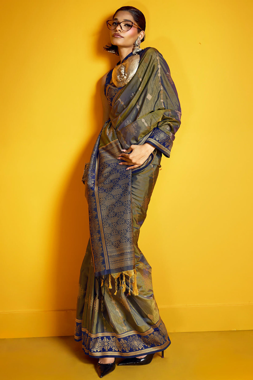 Vampire Grey Zari Handloom Soft Banarasi Silk Saree