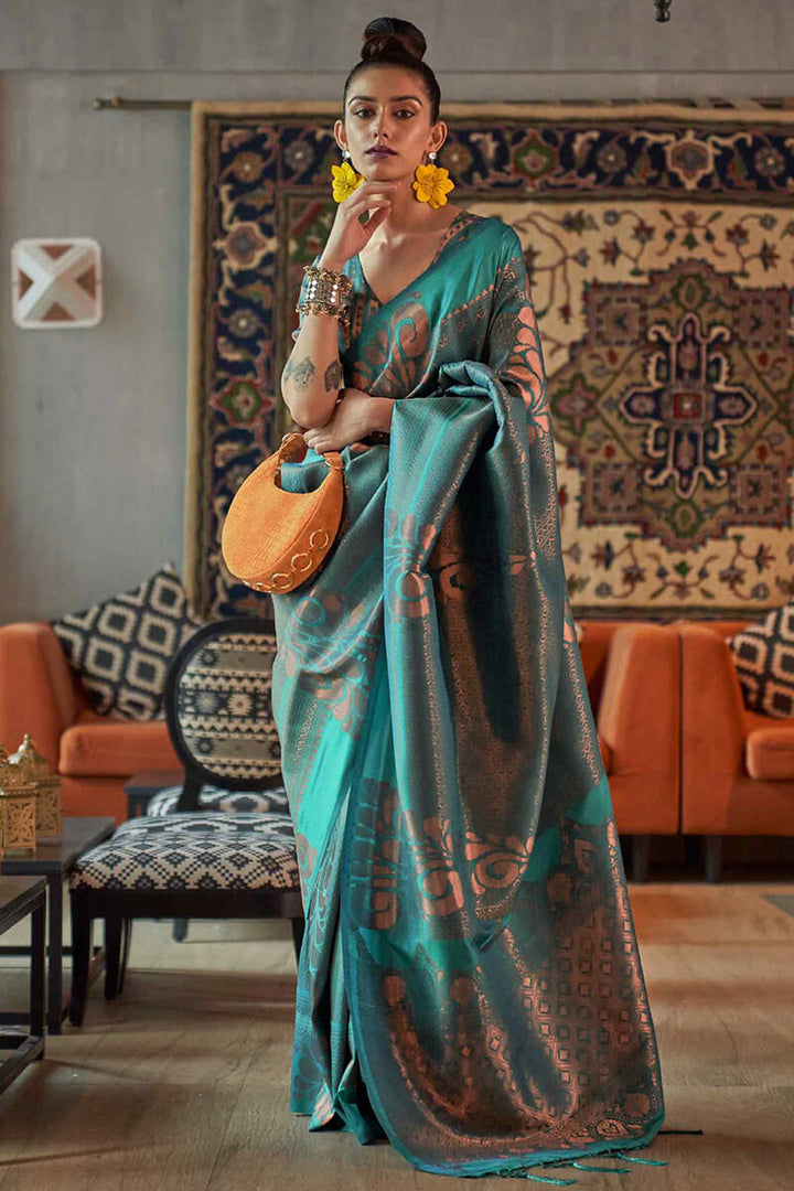 Medium Turquoise Copper Zari Woven Kanjivaram Silk Saree